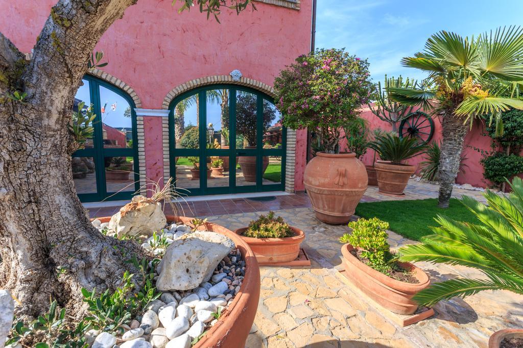 Casa Vacanze Villa Flumini Flumini di Quartu Dış mekan fotoğraf