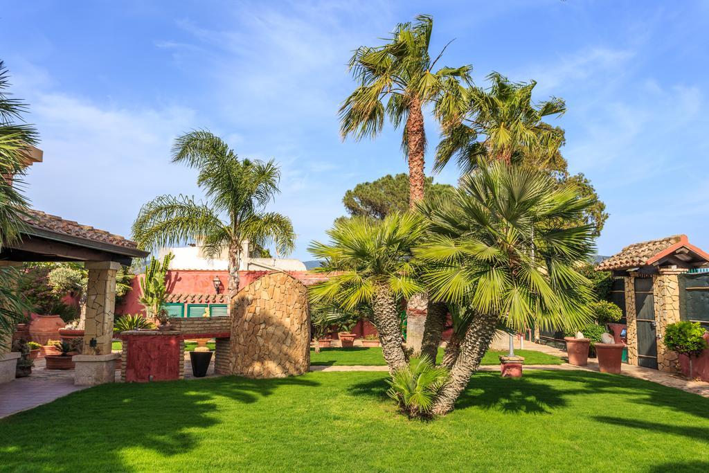 Casa Vacanze Villa Flumini Flumini di Quartu Dış mekan fotoğraf