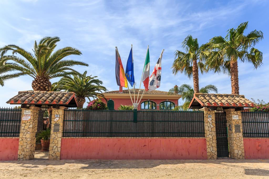 Casa Vacanze Villa Flumini Flumini di Quartu Dış mekan fotoğraf